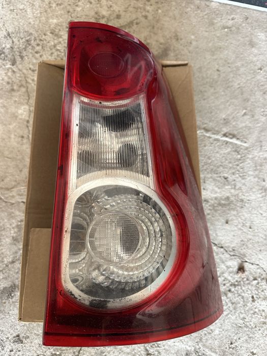 Продам задний фонарь ларгус