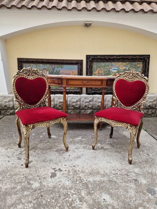 Чифт превъзходни антикварни метални столове