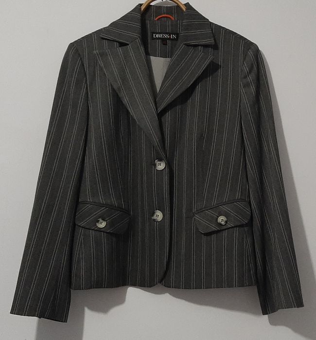 Пиджак женский, размер 46.