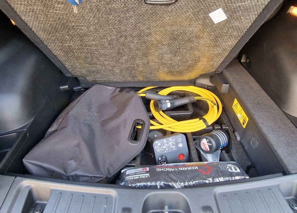 Vând Jeep Compas Plug-in Hybrid