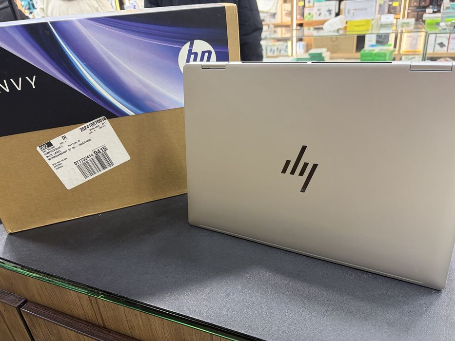 HP Envy x360 Rayzen 5