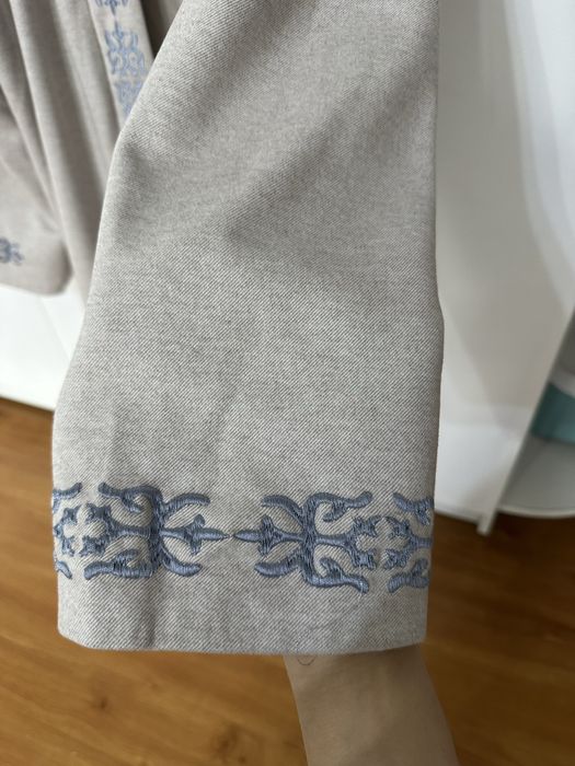 Продается шапан новый