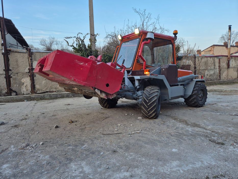 Tractor rasant combi-truk