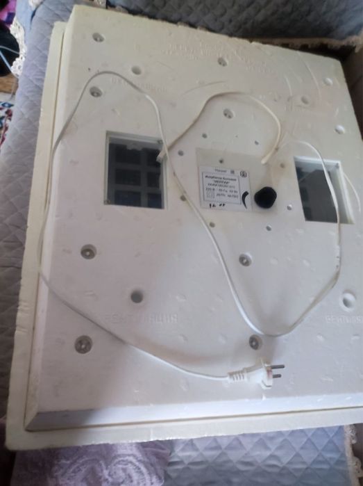 Продажим инкубатор