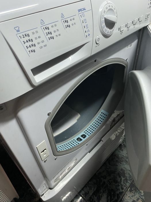 Сушилня Аристон хотпойнт