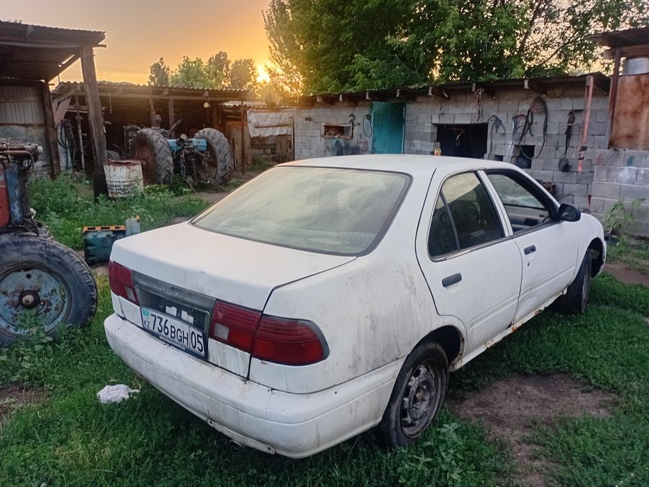 Ниссан примера..