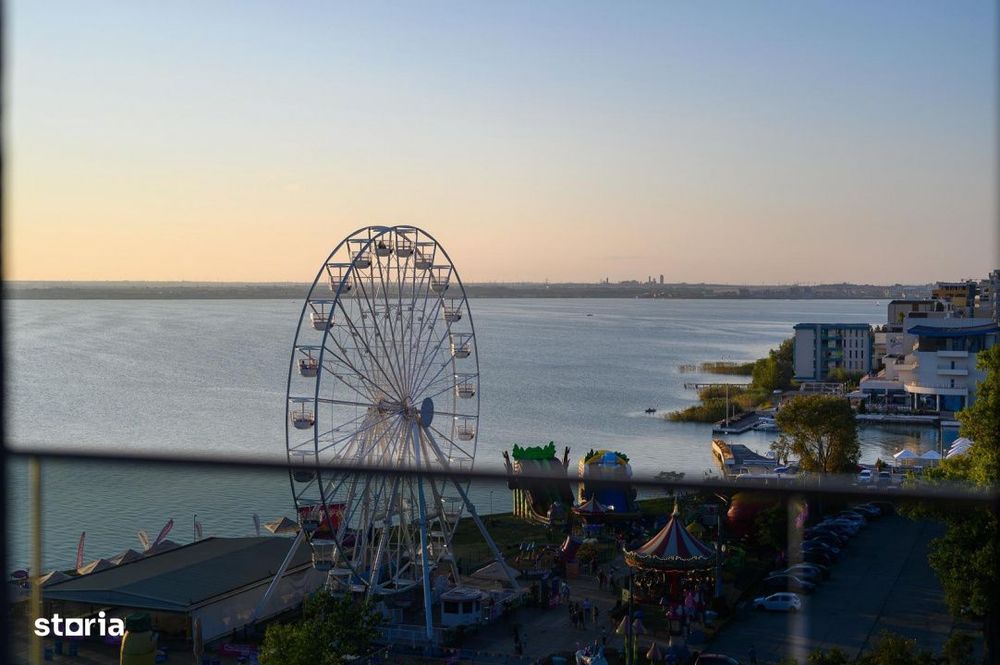Apartament exclusivist cu 2 camere , vedere la mare si lac,  Mamaia