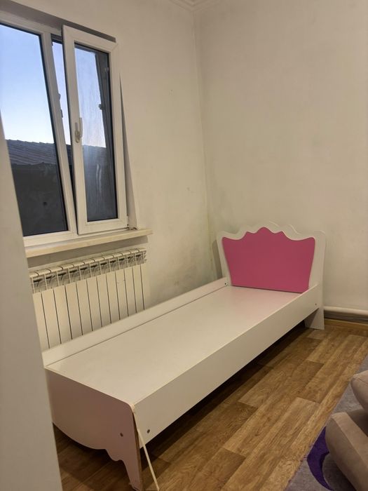 Шкаф с кроватями для девочек