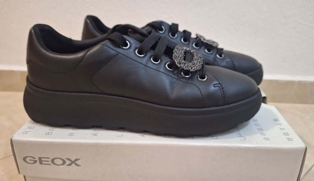 Естествена кожа, черни обувки GEOX Spherica - 40 номер