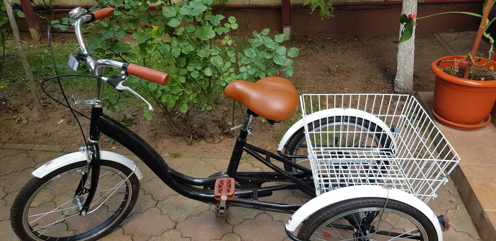 Bicicletă cu 3 roți și 8 viteze, pt. adulti unisex