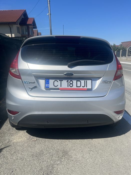 Proprietar. Vand Ford Fiesta 1,6 TDCI  , pret 3000 €.