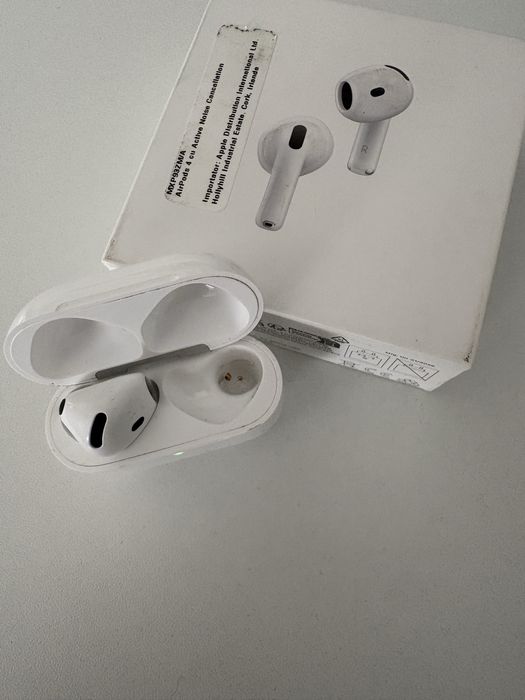 air pods 4(casca stanga+carcasa)