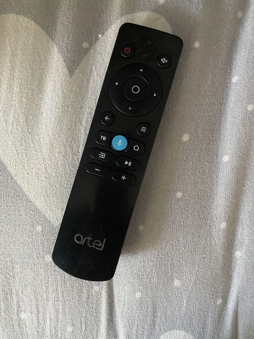 Artel Yandex tv televizor