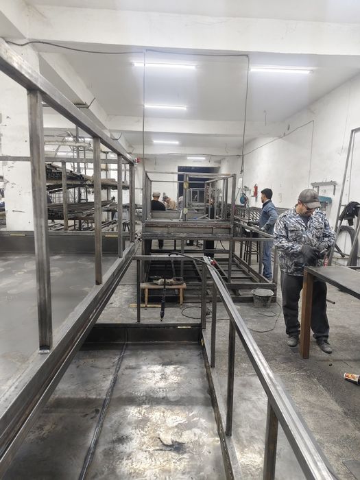 Бригада сварщиков 40 человек. Имеется производство.