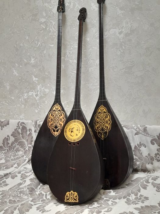 Домбыра, гитара, чехлы, наборы