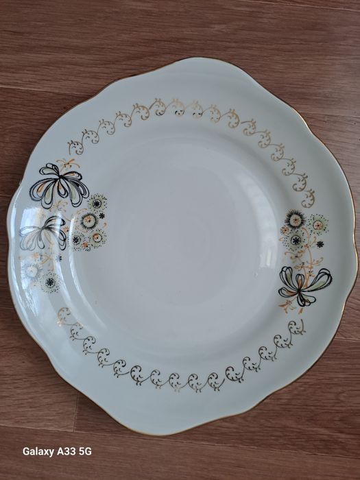 Посуда  фарфоровая.