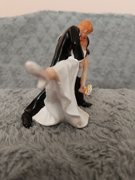 Фигурка за сватбена торта