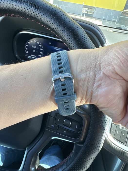 Продам часы Garmin