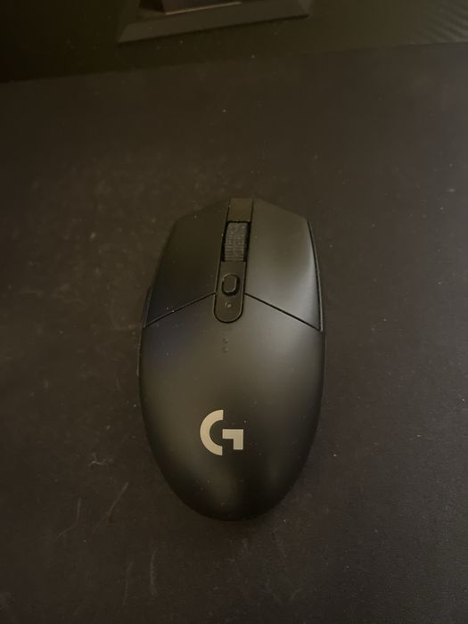 Продавам Компютър