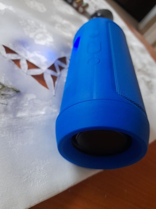 Vând boxă Bluetooth cu USB și card SD