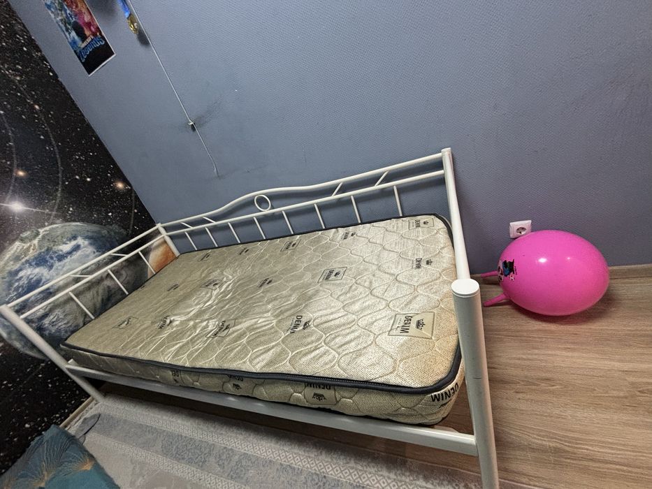 Кровать икеа 200/90