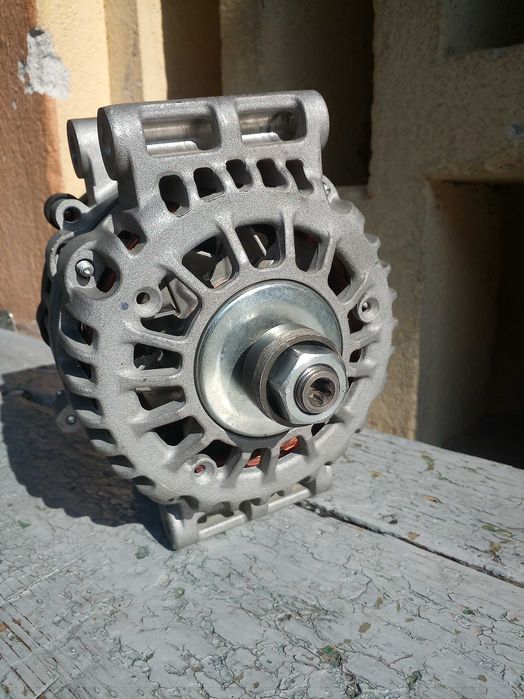 Алтернатор(генератор) 100А
