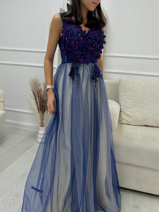 Вечерние платья