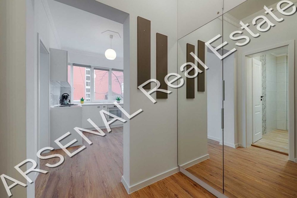 Дава се под наем Двустаен апартамент в София, Център - 70 кв.м за 850 € - Снимка #1