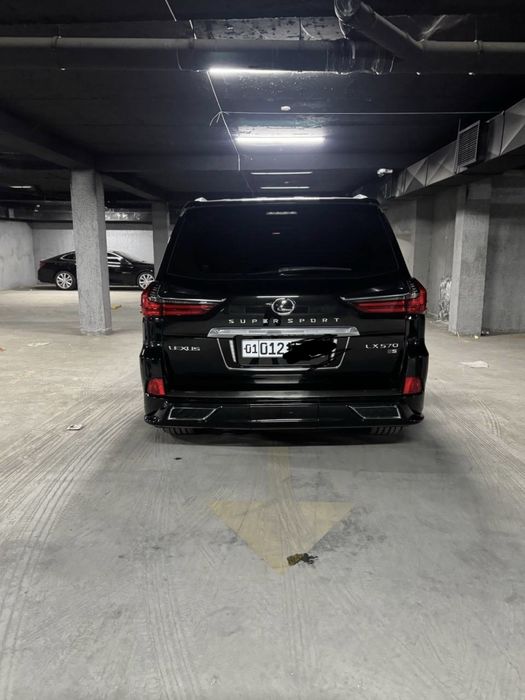 Lexus LX570 Supersport. Состония отличное. 2019 года.