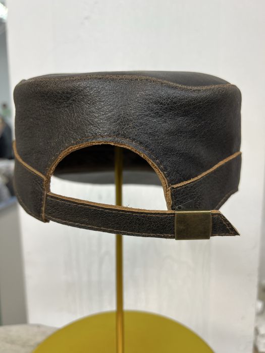 Кепка кожанная 58-60 размера