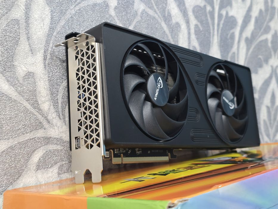 Видеокарта Radeon Pro VII 16Gb