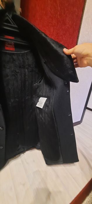 Срочно продам мужские пальто