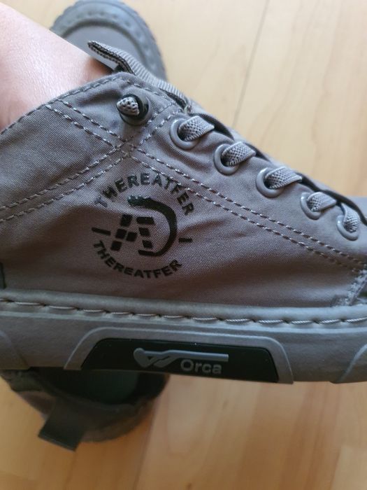 Adidasi /tenisi  din material