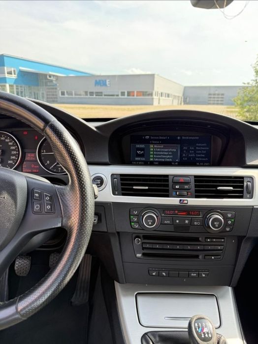Bmw e90 320d Recent adus din Germania
