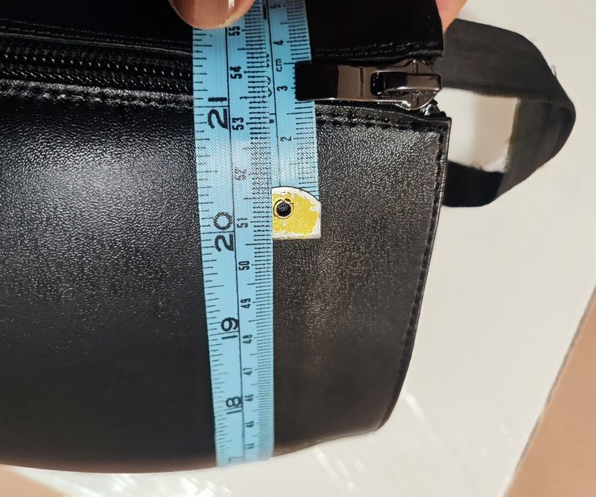 Продавам унисекс нови  ботуши