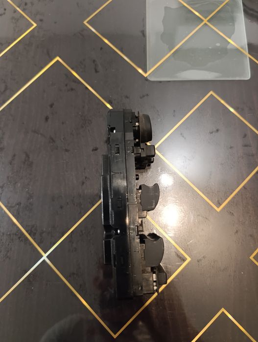 Части и  БМВ Е60