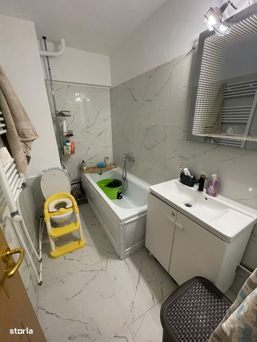 Ultracentral - 3 camere - 2 bai - etaj 3/4 - renovat + Boxa subsol