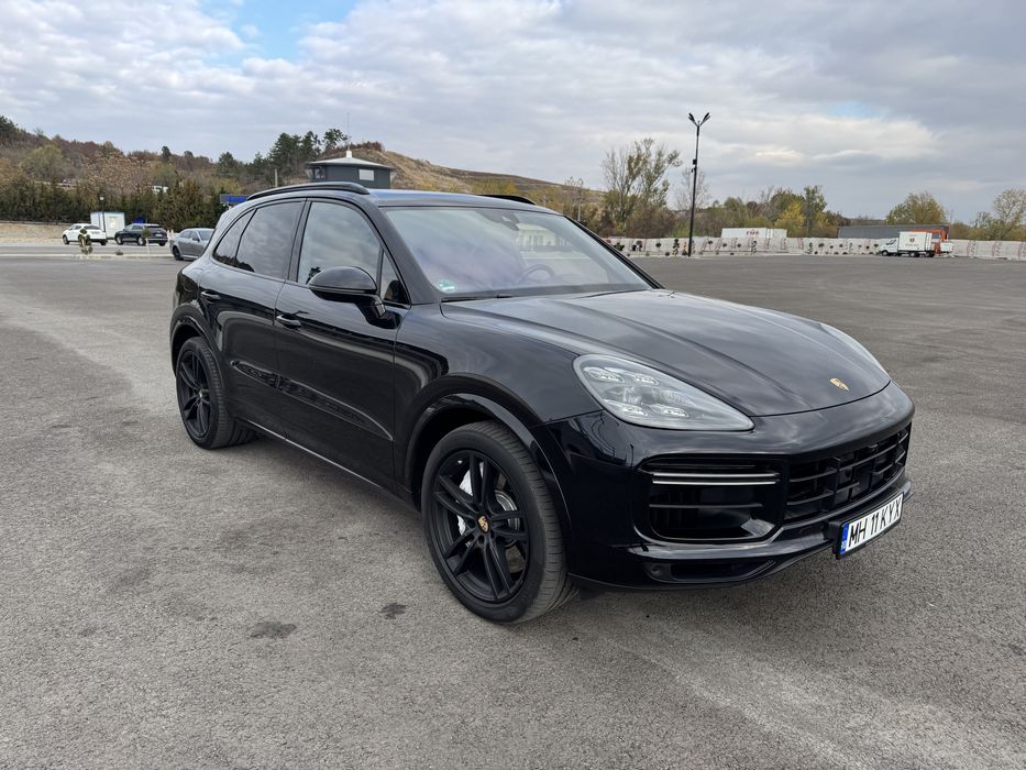 Porsche Cayenne Turbo 2018 549 cp top fara schimburi