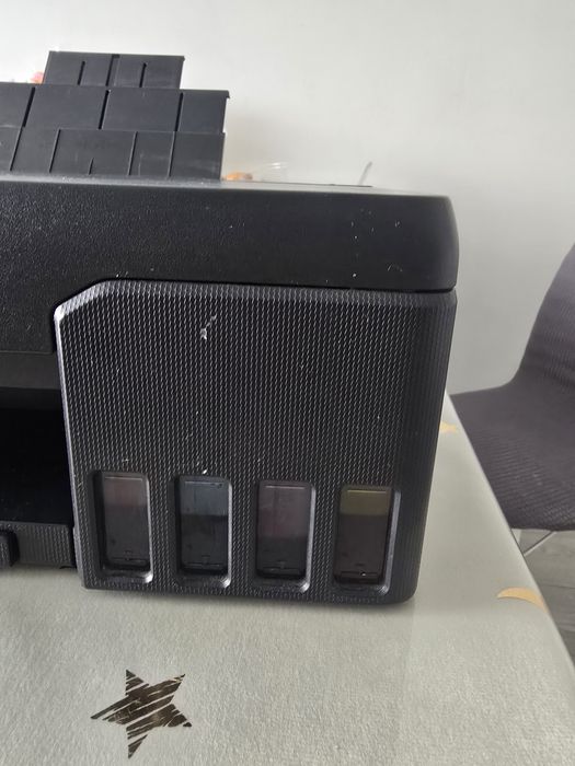 Продам цветной принтер Canon дёшево!