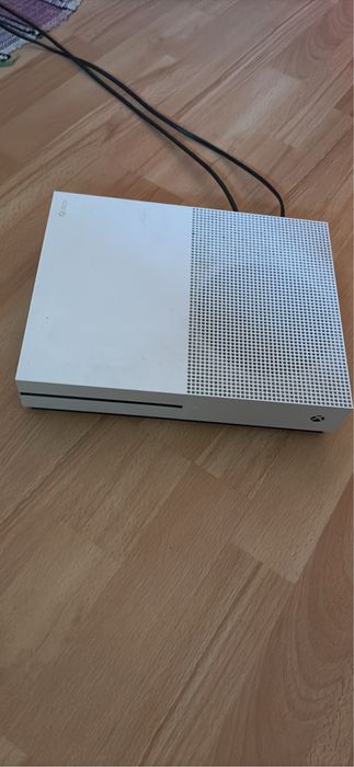 De vanzare XBOX ONE S