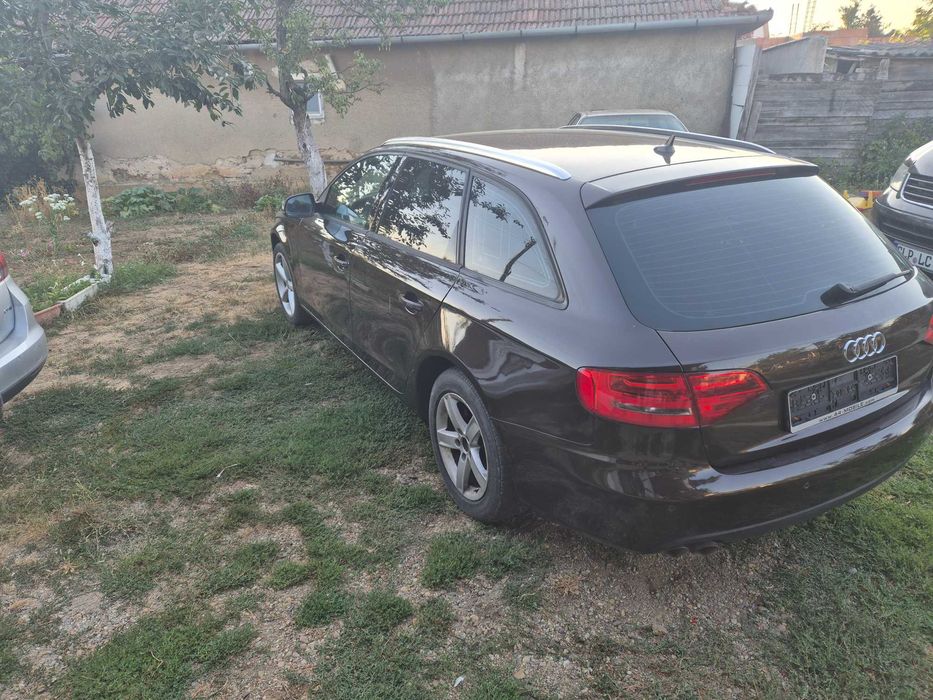 Audi A4 b8 din 2011