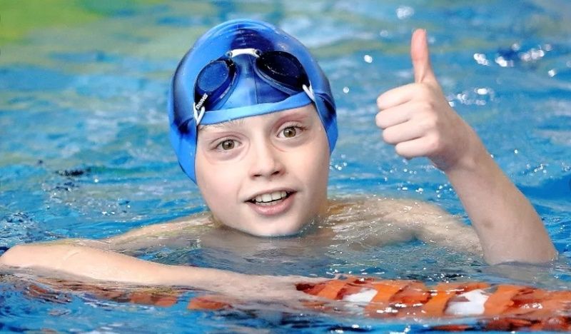 Тренер по плаванию с выездом на дом.