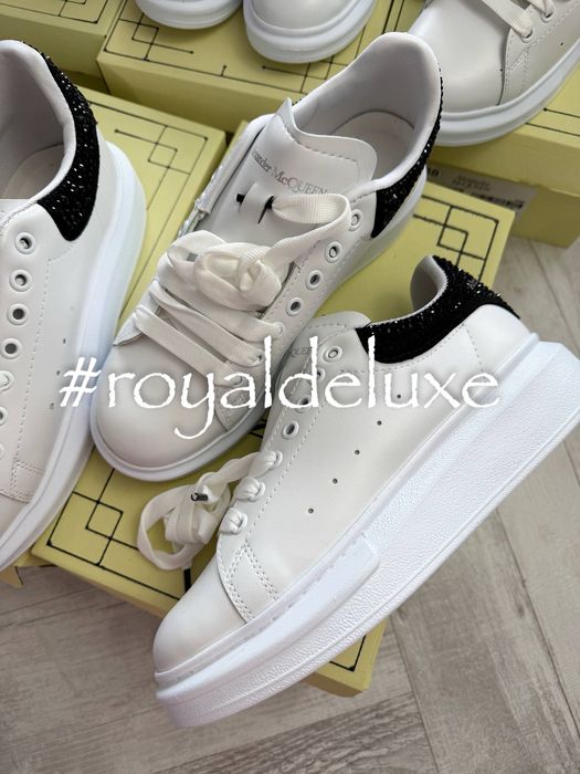 Stoc adifasi dama Mcqueen