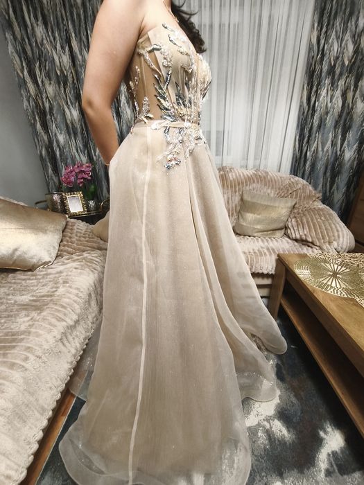 Ефирна Златна Рокля за абитуриентски бал, годеж, специален повод