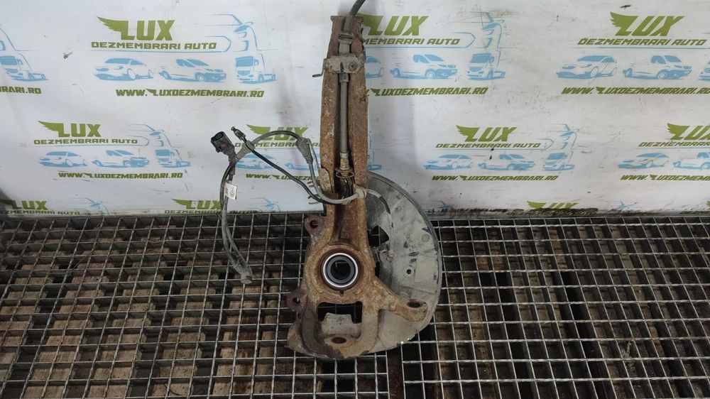 Fuzeta stanga fata 7p0407246a Volkswagen VW Touareg generatia 2 7P [2