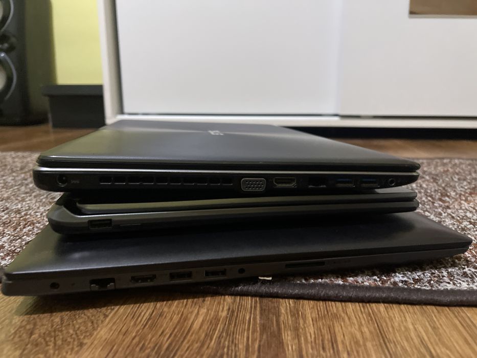 Vand laptopuri bune asus lenovo si race