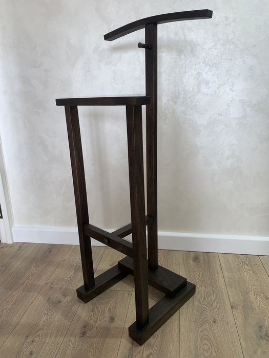 Вешалка напольная дерево. Цену уточняйте.