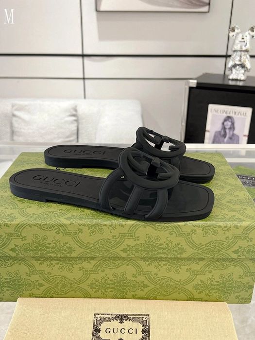 GG Interlocking G Rubber Slide - Black