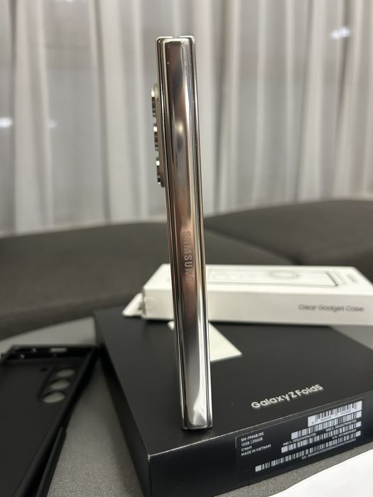 Samsung Z Fold 5 256GB 5G CREAM F946 Гаранция