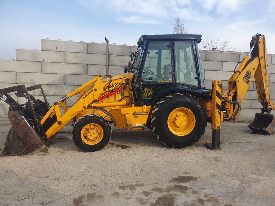 Vând buldoexcavator JKN.3CX